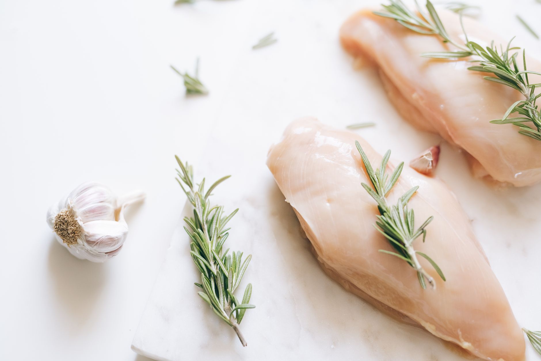 Brazil Prime Foods Export blog cover graphic for: Importing Brazilian Frozen Chicken into the UAE: A Buyer's Guide