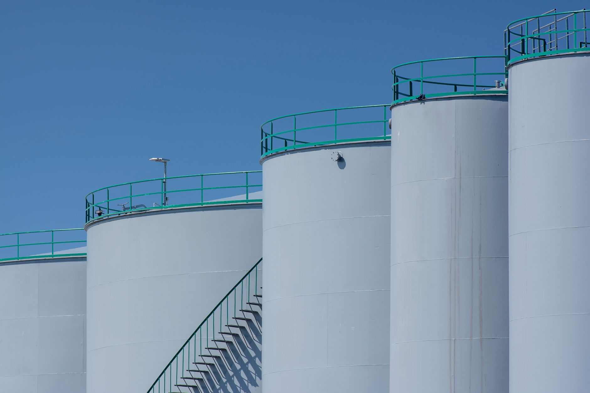 Bulk edible oil storage tanks at a Brazilian vegetable oil refinery